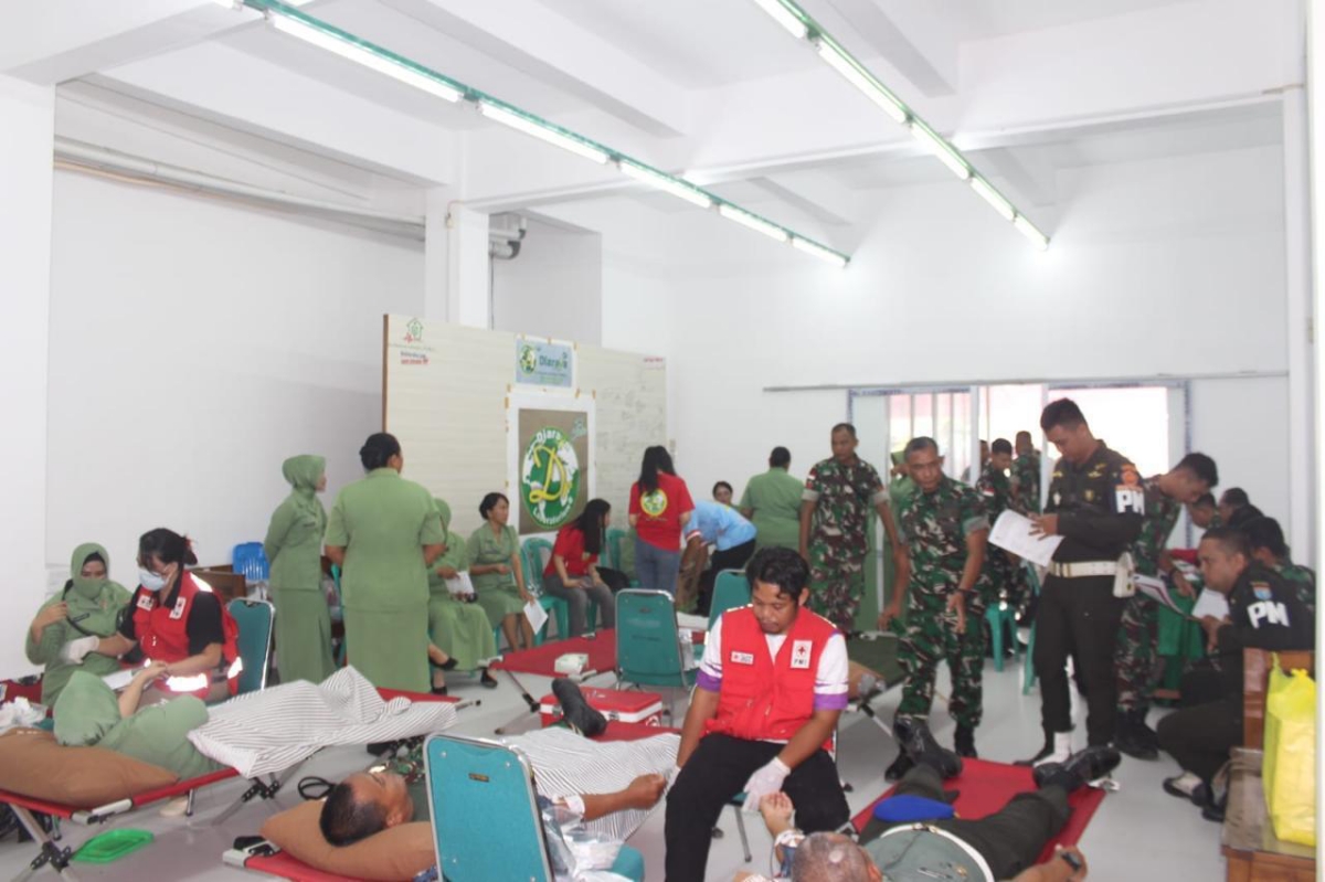 Semangat Kepedulian, Persit KCK Kodim 1206/Putussibau Donor Darah di HUT ke-80