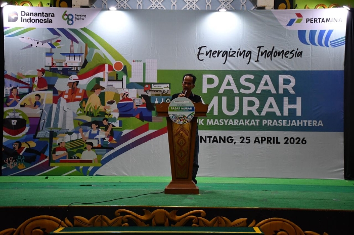 Bupati Sintang Hadiri Pasar Murah Pertamina di Rumah Adat Melayu, 1.000 Paket Sembako Disalurkan