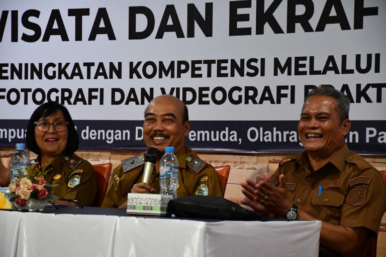 Guru di Sintang Dilatih Bikin Konten Wisata untuk Promosi Daerah
