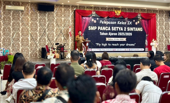 Hadiri Pelepasan Siswa SMP Panca Setya 2 Sintang, Florensius Ronny Motivasi Generasi Muda