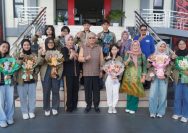 Kepala SMAN 1 Pontianak Indang Maryati jadi sorotan