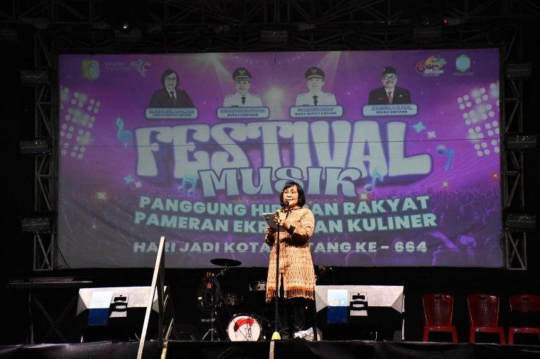 Meriahkan Hari Jadi Kota Sintang ke-664, Pameran Ekraf Sintang 2026 Resmi Dibuka