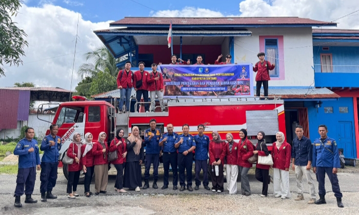 Tingkatkan Kompetensi K3, Mahasiswa UM Pontianak Pelajari Penanggulangan Kebakaran di Damkarmat Sintang